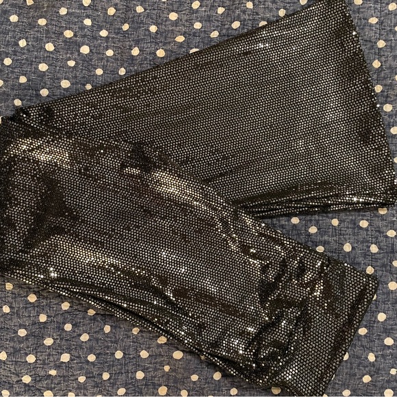 Camo & Sequins - Picture 6 of 6